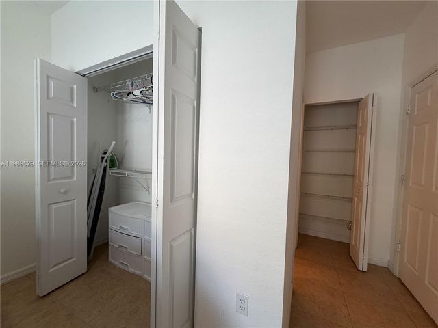 6330 S Station Sq 6330, Davie, FL 33314