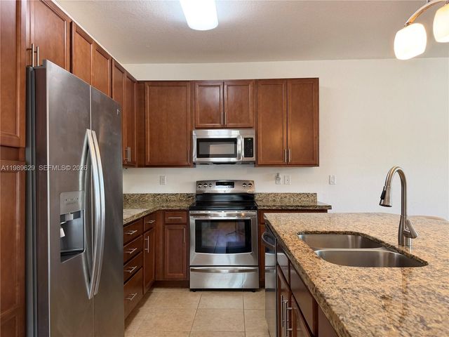 6330 S Station Sq 6330, Davie, FL 33314