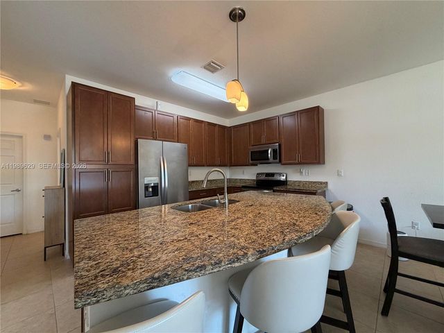 6330 S Station Sq 6330, Davie, FL 33314