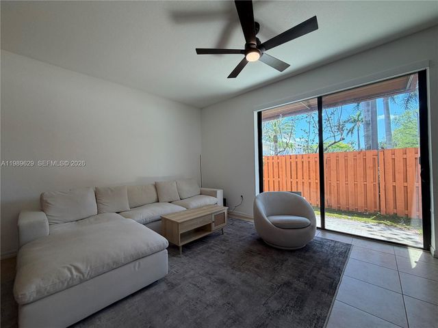 6330 S Station Sq 6330, Davie, FL 33314