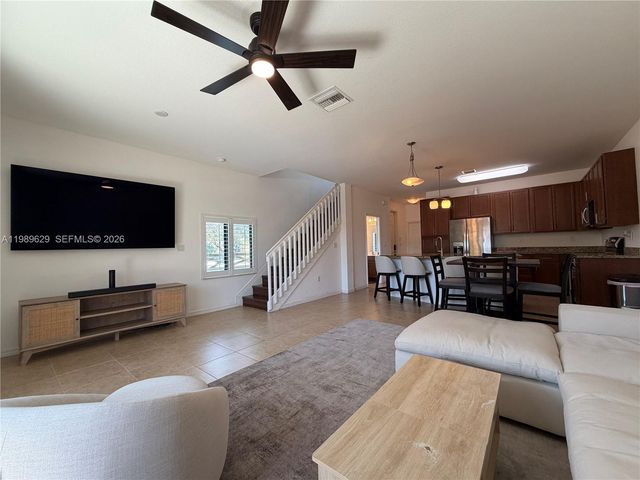 6330 S Station Sq 6330, Davie, FL 33314