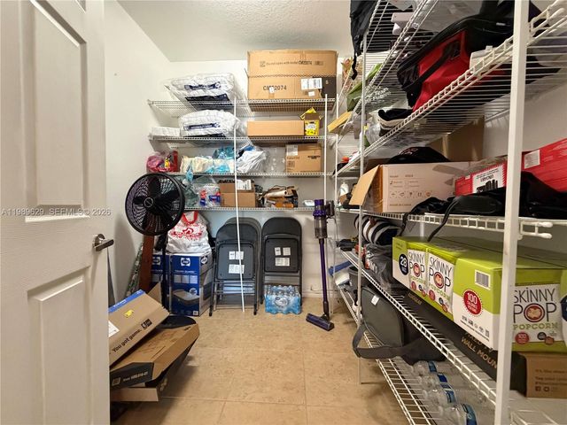 6330 S Station Sq 6330, Davie, FL 33314