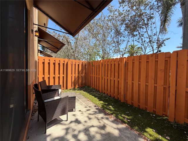 6330 S Station Sq 6330, Davie, FL 33314