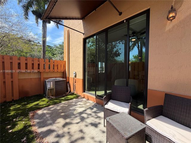 6330 S Station Sq 6330, Davie, FL 33314