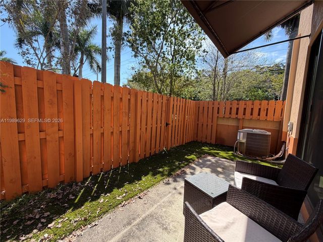 6330 S Station Sq 6330, Davie, FL 33314