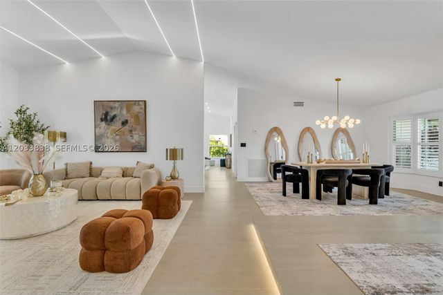 11834 Island Lakes Ln, Boca Raton, FL 33498