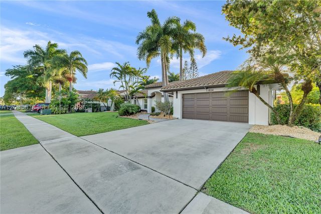 11834 Island Lakes Ln, Boca Raton, FL 33498
