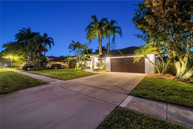 11834 Island Lakes Ln, Boca Raton, FL 33498