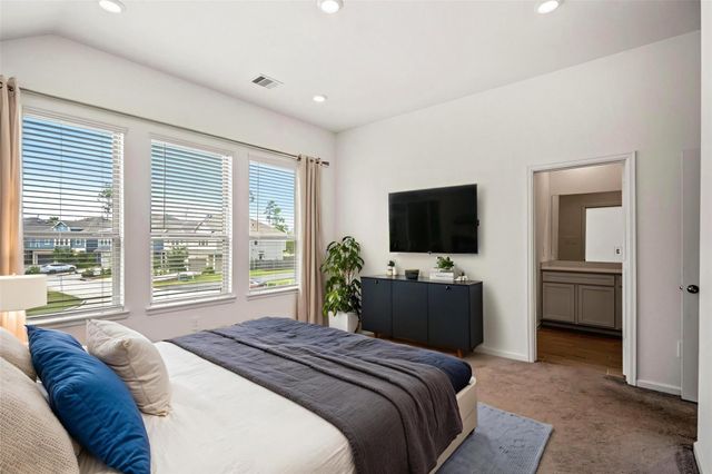 613 Royal Arch Drive, Conroe, TX 77304