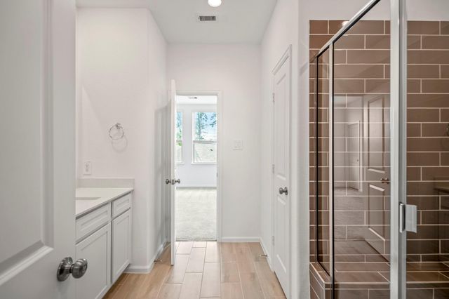 613 Royal Arch Drive, Conroe, TX 77304