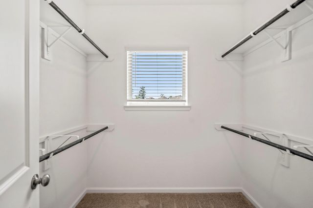 613 Royal Arch Drive, Conroe, TX 77304