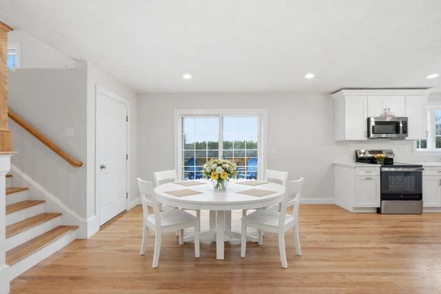 74 Deanna Dr, Holden, MA 01520