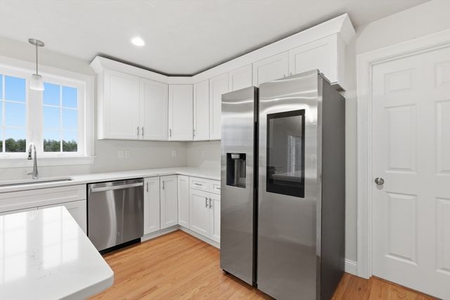 74 Deanna Dr, Holden, MA 01520