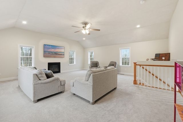 74 Deanna Dr, Holden, MA 01520