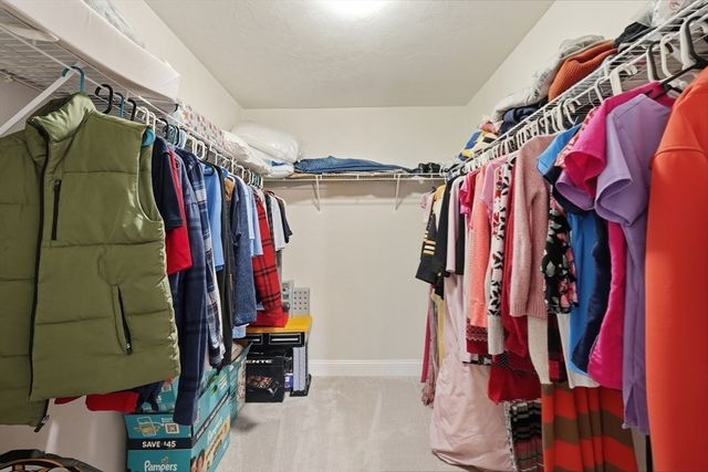 74 Deanna Dr, Holden, MA 01520