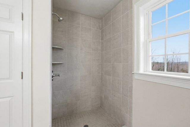 74 Deanna Dr, Holden, MA 01520