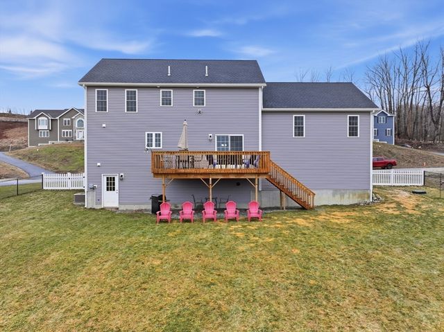 74 Deanna Dr, Holden, MA 01520