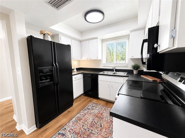 2079 Barkeley LN 13, Fort Myers, FL 33907