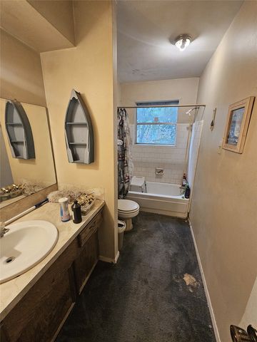 1003 W Angeline Street, Groesbeck, TX 76642