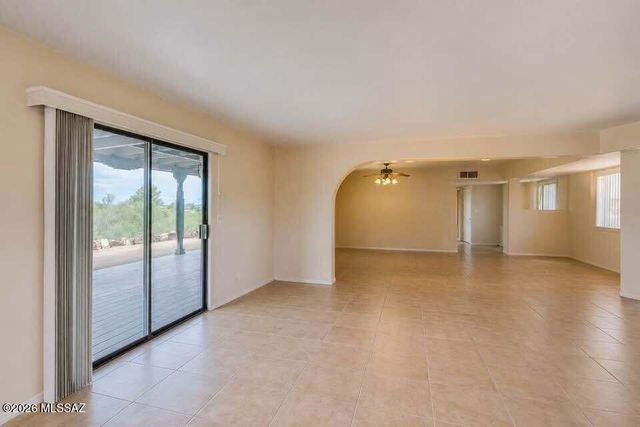 4060 N Swan Road, Tucson, AZ 85718