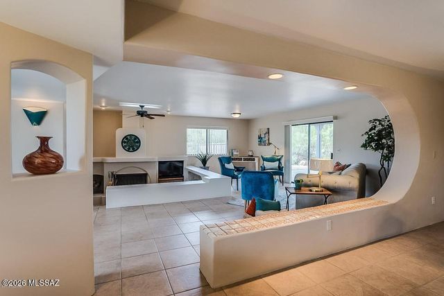 4060 N Swan Road, Tucson, AZ 85718