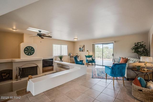 4060 N Swan Road, Tucson, AZ 85718