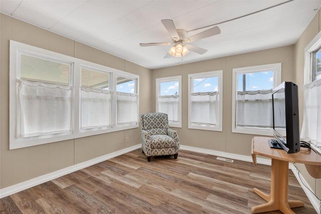 465 MARINA LANE, Tavares, FL 32778