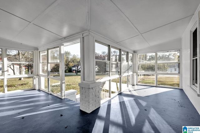 5604 5TH STREET S, Lipscomb, AL 35020