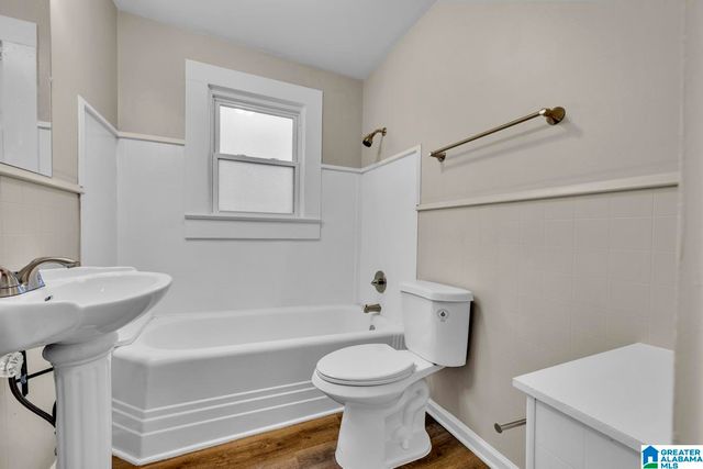 5604 5TH STREET S, Lipscomb, AL 35020