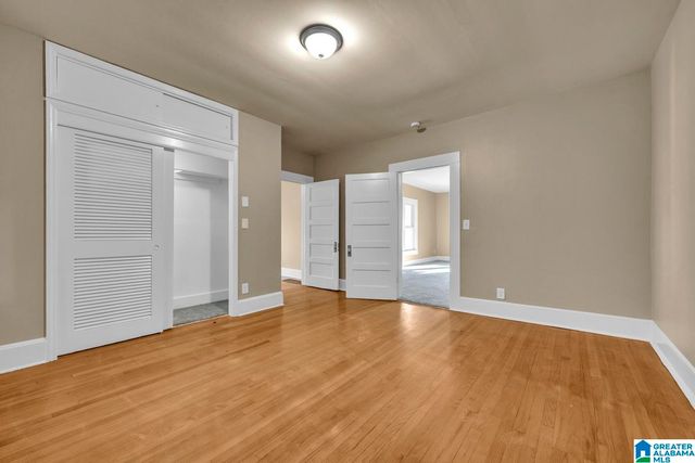 5604 5TH STREET S, Lipscomb, AL 35020