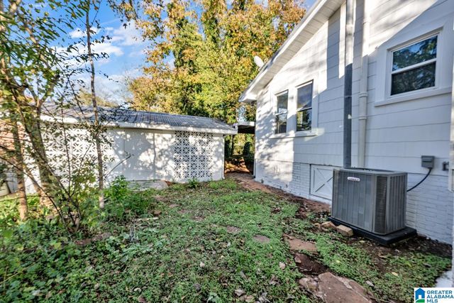 5604 5TH STREET S, Lipscomb, AL 35020