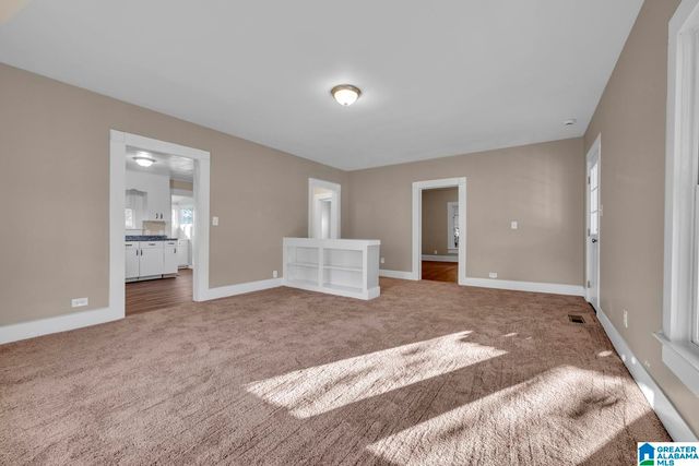 5604 5TH STREET S, Lipscomb, AL 35020