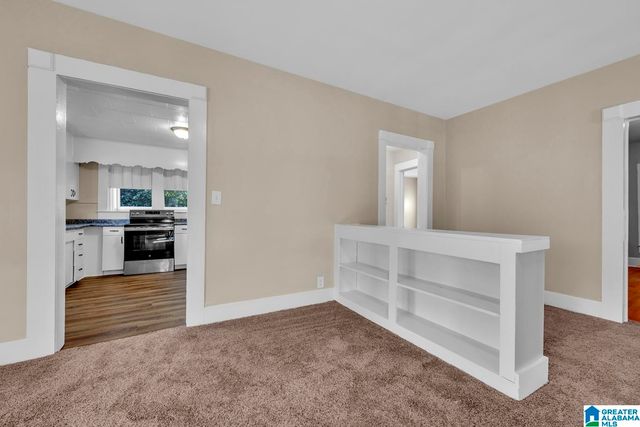 5604 5TH STREET S, Lipscomb, AL 35020