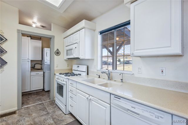 1249 E Citrus Drive, Kingman, AZ 86409