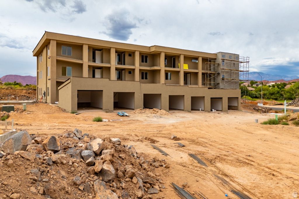 Image 11 of property listing at 271 N COUNTRY LN #60, St. George, UT 84770