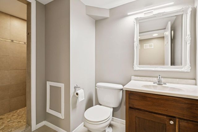 6342 Girard Avenue N, Brooklyn Center, MN 55430