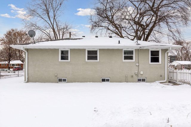 6342 Girard Avenue N, Brooklyn Center, MN 55430