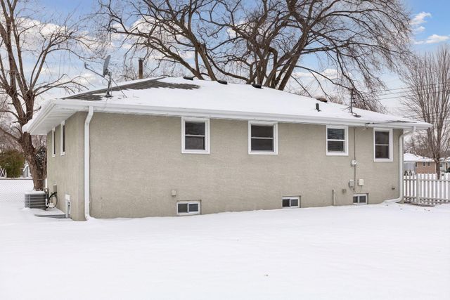 6342 Girard Avenue N, Brooklyn Center, MN 55430