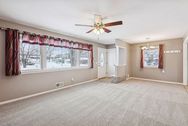 6342 Girard Avenue N, Brooklyn Center, MN 55430