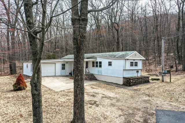 E12977 Neuman Road, Baraboo, WI 53913