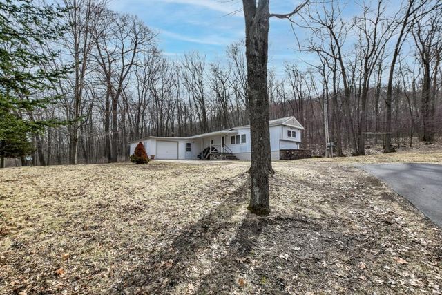 E12977 Neuman Road, Baraboo, WI 53913
