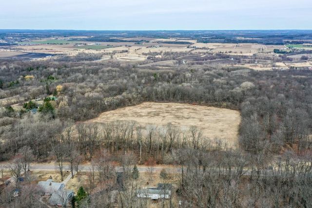 E12977 Neuman Road, Baraboo, WI 53913