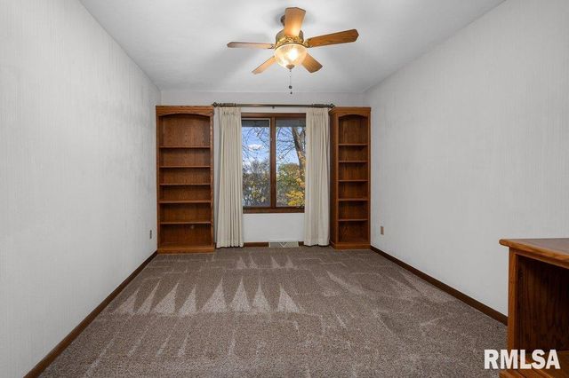 4828 6TH Avenue, Moline, IL 61265