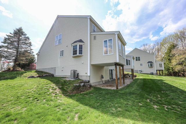 58 Arrow Lane, Raymond, NH 03077