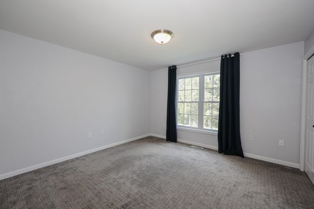 58 Arrow Lane, Raymond, NH 03077