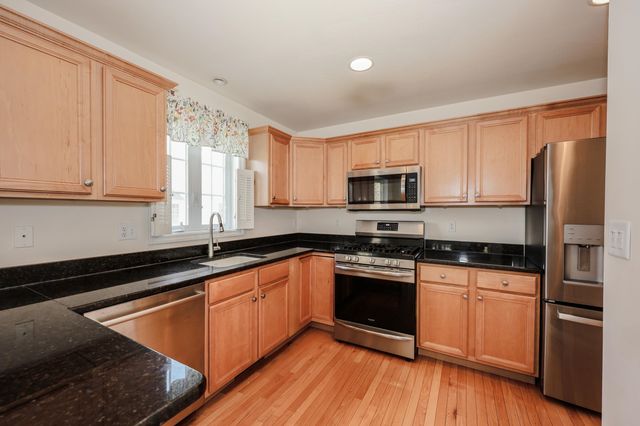 58 Arrow Lane, Raymond, NH 03077