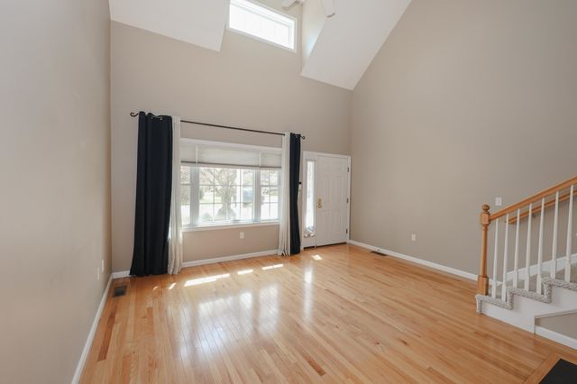 58 Arrow Lane, Raymond, NH 03077