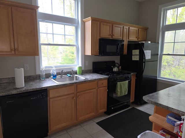 58 Arrow Lane, Raymond, NH 03077