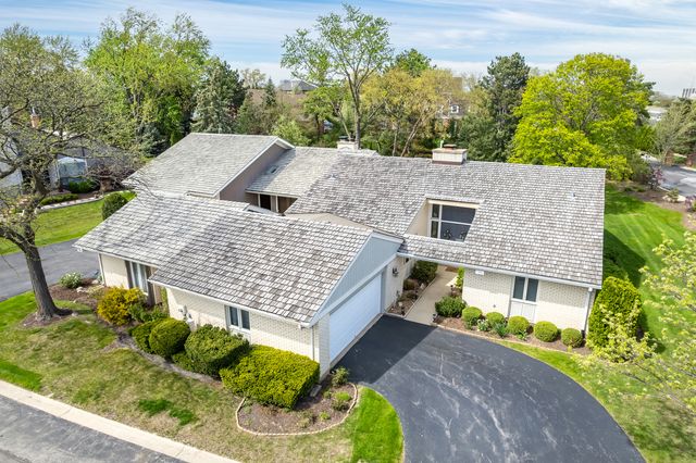 186 Briarwood Loop, Oak Brook, IL 60523