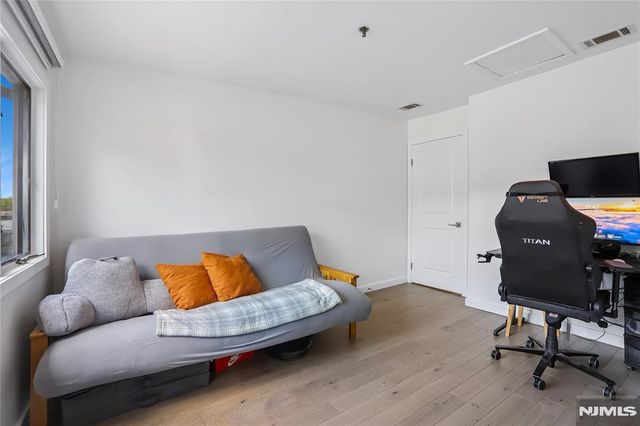 1315 15th Street, Fort Lee, NJ 07024